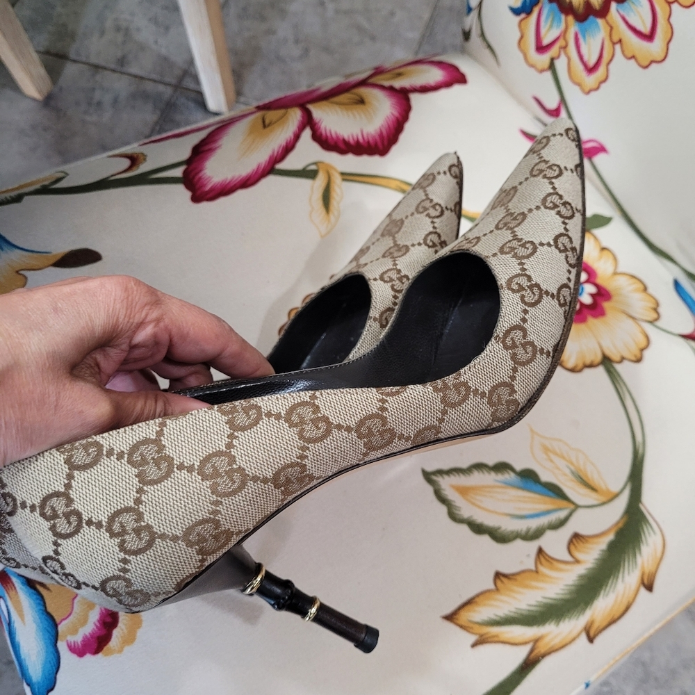 Very Rare Gucci~GG Monogram Bamboo Pointy Toe Heels 8.5-9 - Picture 7 of 8